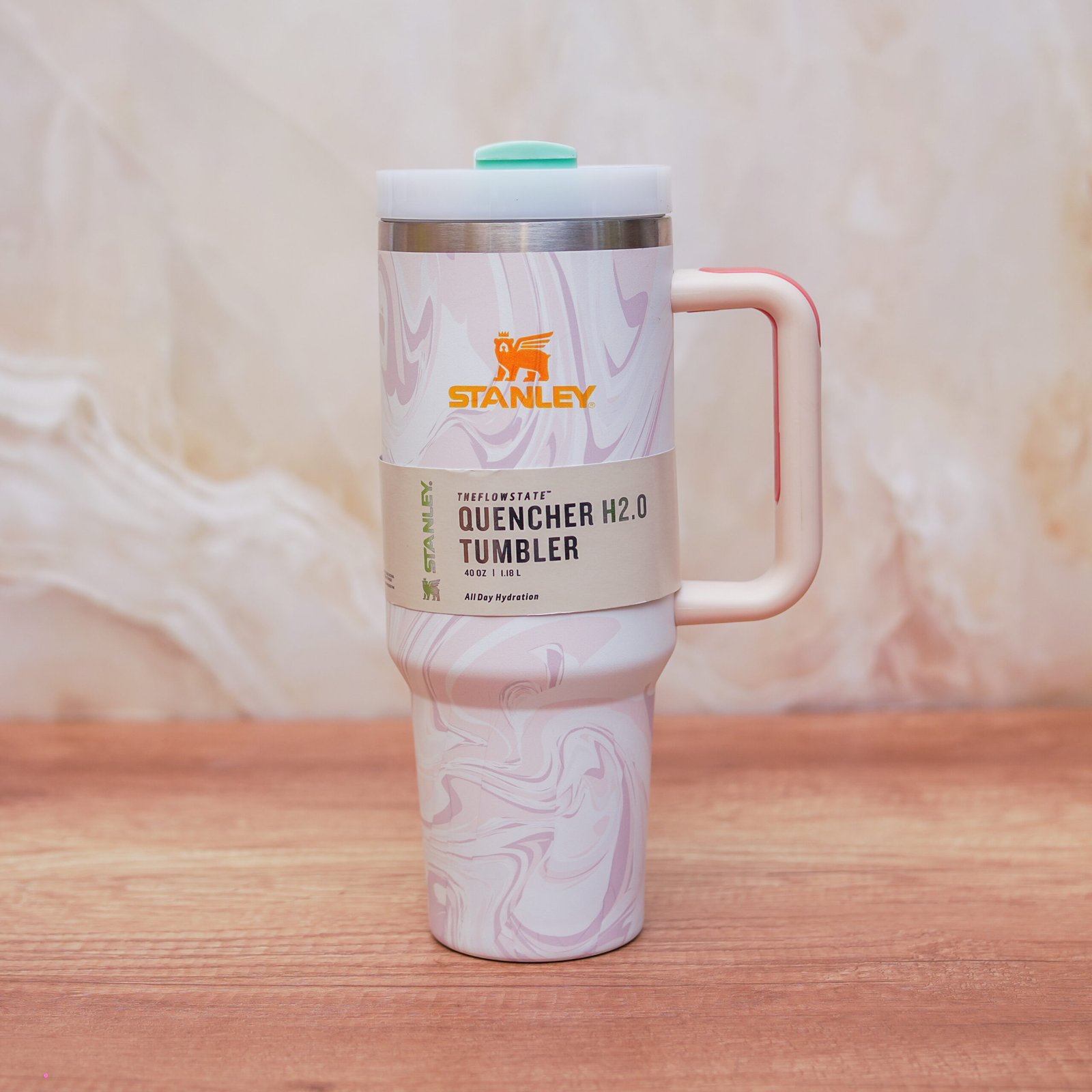 DSC09199 Cloud Multicolour Stanley tumbler - The Quencher H2.O FlowState™ Tumbler - Image 1